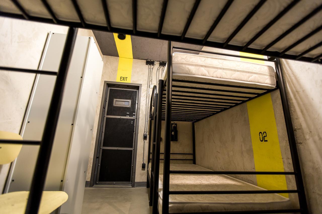 Lviv Loft Prison Hostel Exterior photo