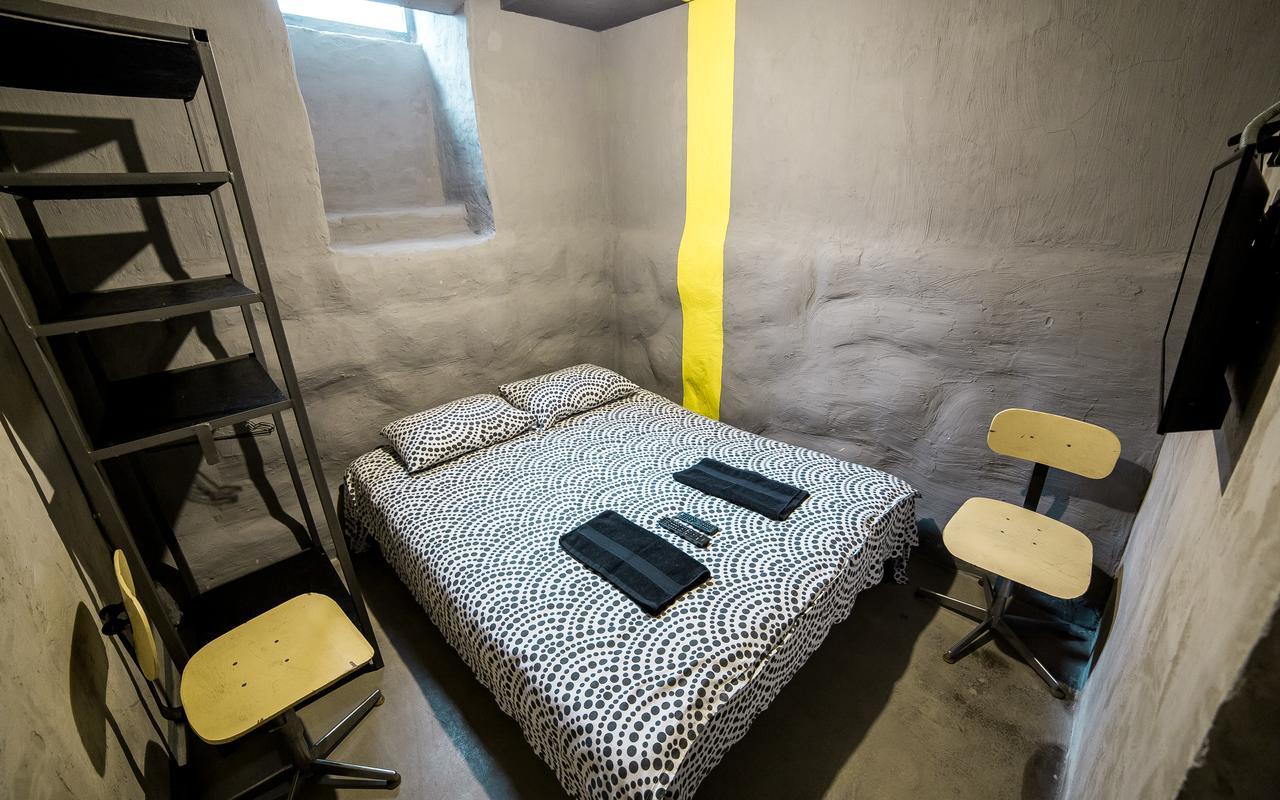 Lviv Loft Prison Hostel Exterior photo
