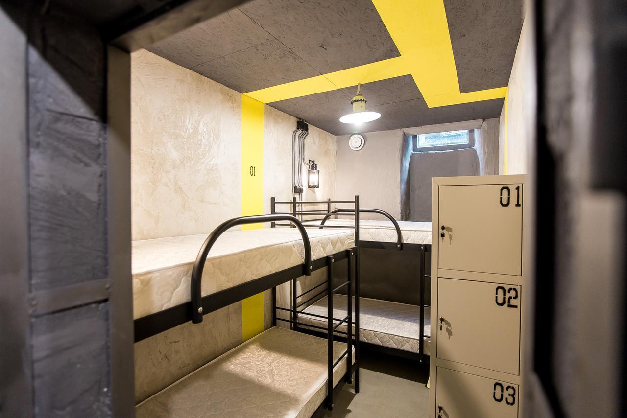 Lviv Loft Prison Hostel Exterior photo