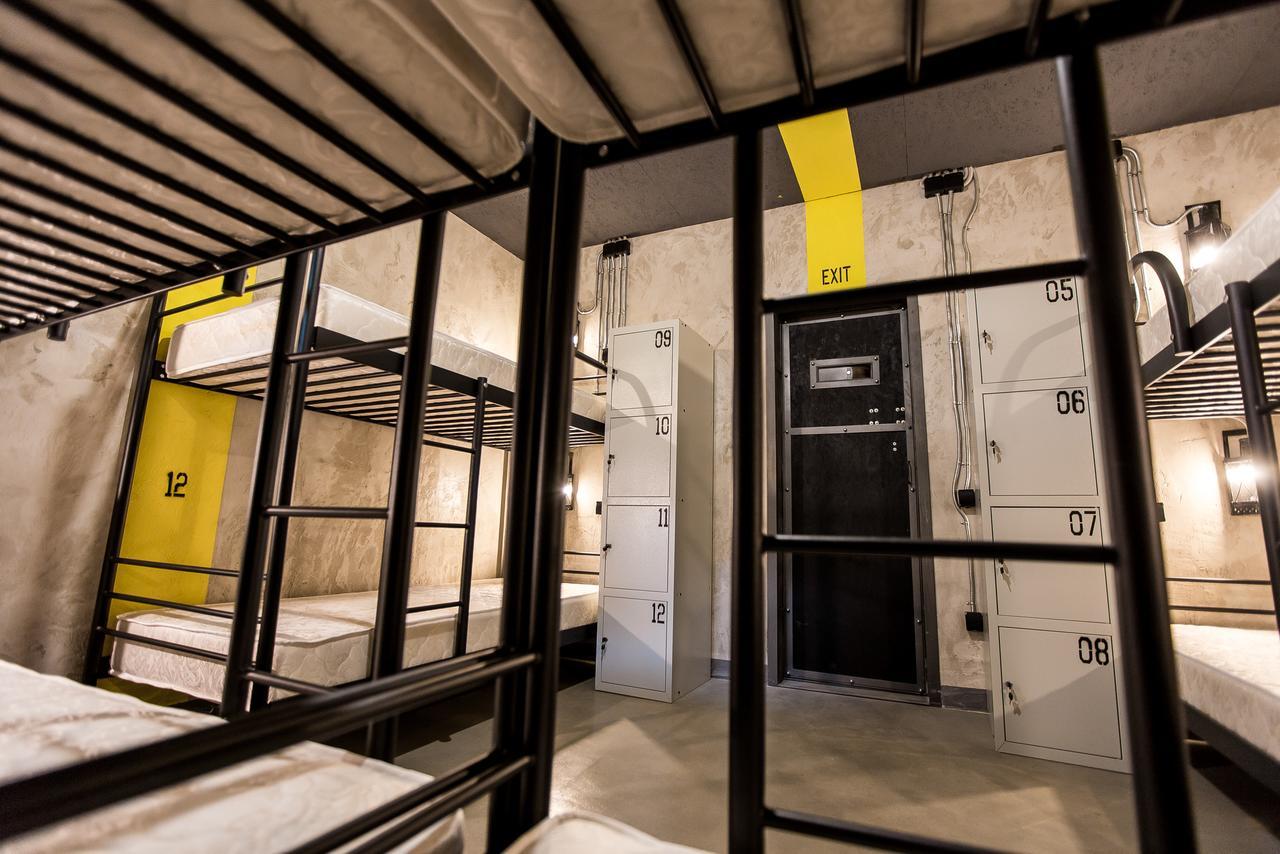 Lviv Loft Prison Hostel Exterior photo