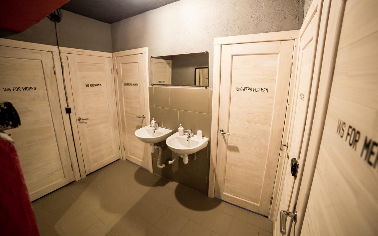 Lviv Loft Prison Hostel Exterior photo